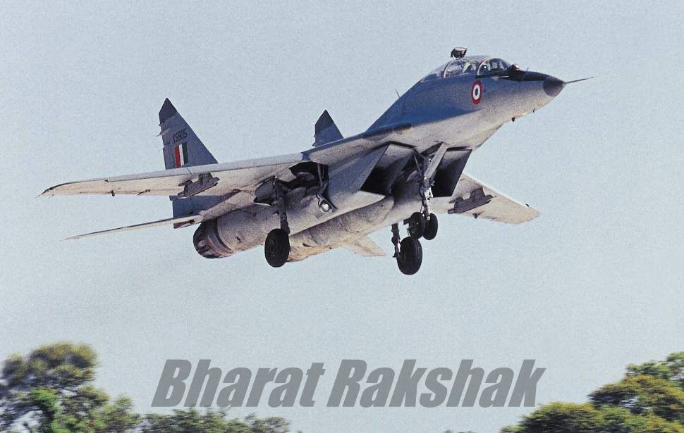 MiG-29 trainer returns home