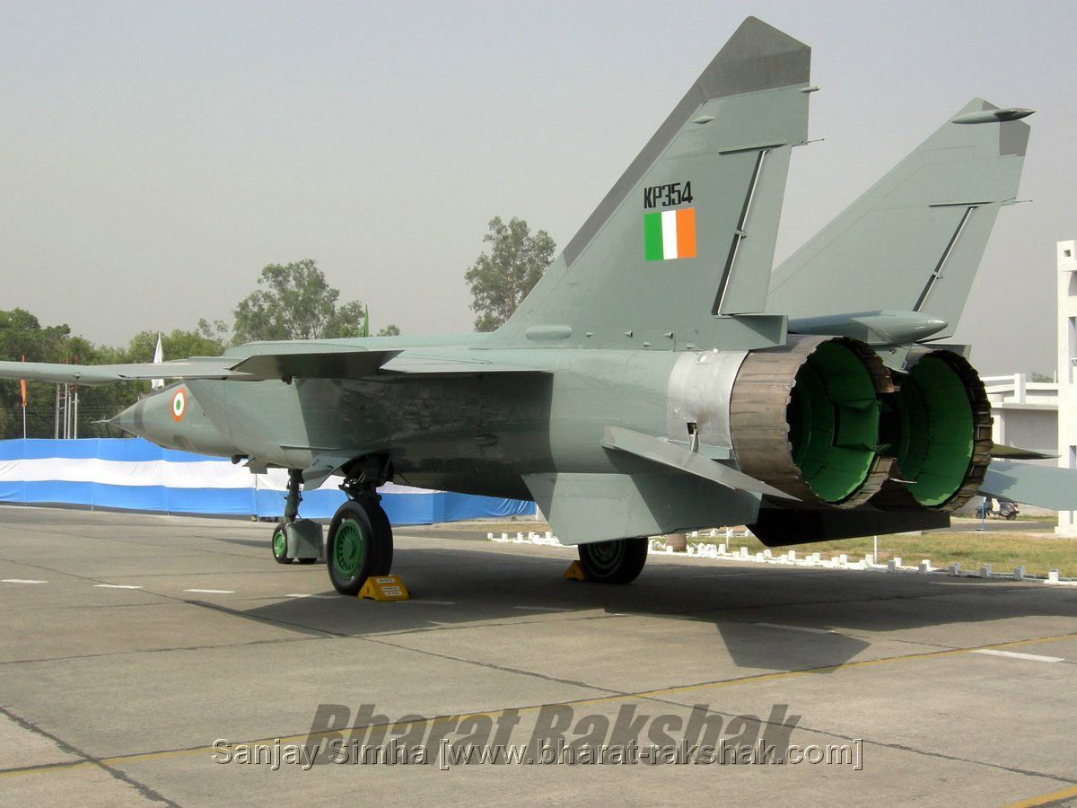 MiG-25R [KP354] seen parked on the tarmac