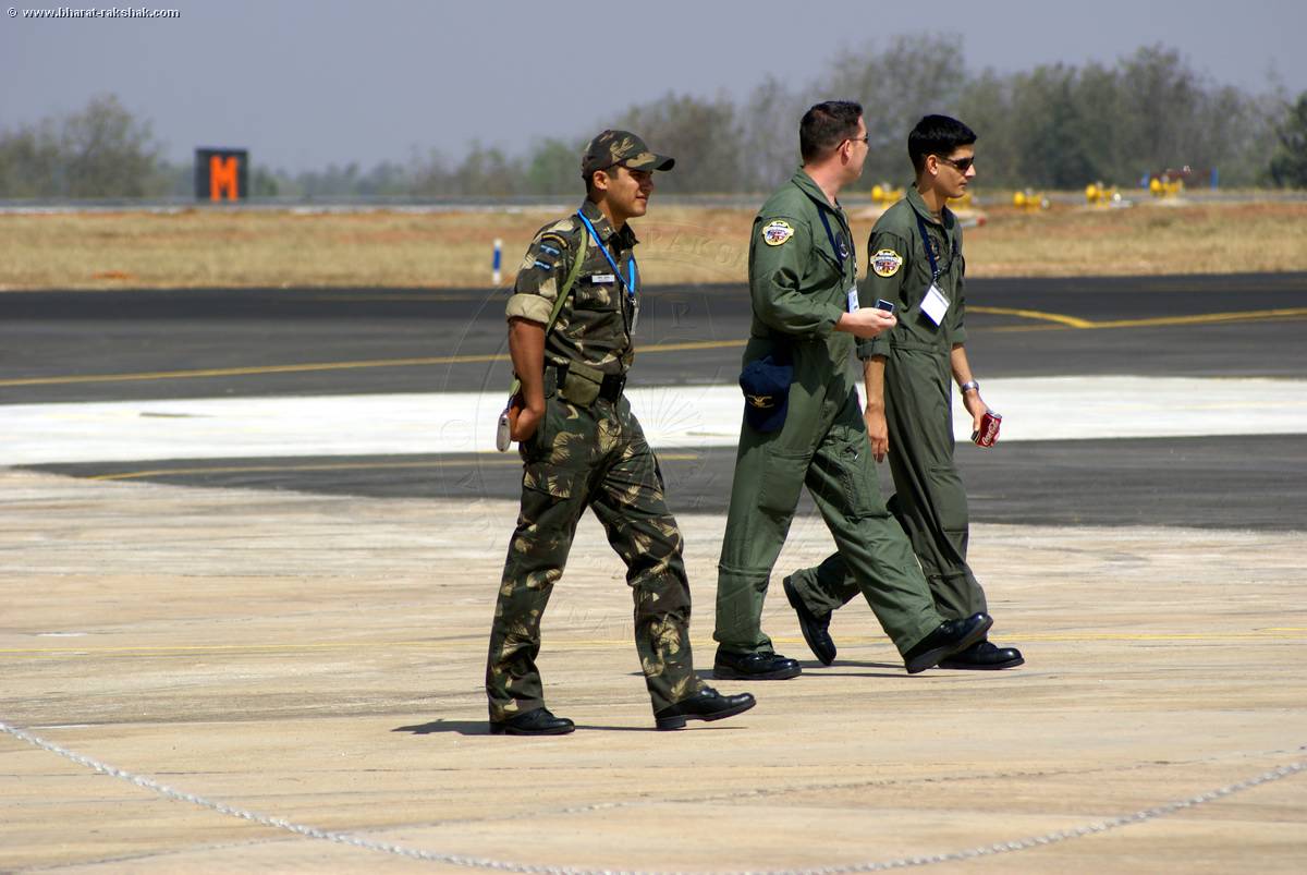 IAF Guard in Army Camos
