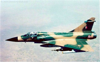 Mirage-2000t.jpg (27919 bytes)